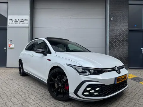 Volkswagen GOLF 2.0 TSI GTI [ Pano | IQ.Light | H&K | 19" | Dodehoek | Draadloos laden]