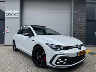 Volkswagen GOLF 2.0 TSI GTI [ Pano | IQ.Light | H&K | 19" | Dodehoek | Draadloos laden]