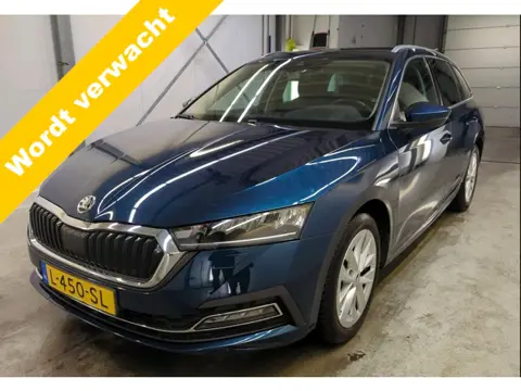 Škoda Octavia Combi 1.0 e-TSI DSG Business Edition Plus Navigatie Trekhaak Carplay Keyless Stoelverw