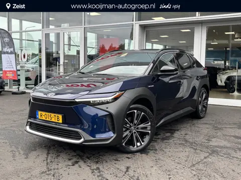 Toyota bZ4X Launch Edition Premium 71 kWh NL Auto, Panoramadak, seat memory, rondomzicht camera, ada