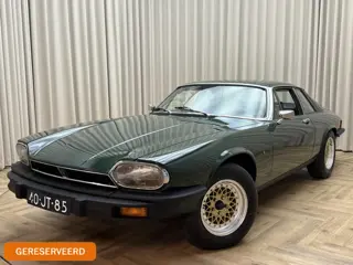 Jaguar XJ-S 5.3 V12 Coupé / 296 PK / Origineel Nederlands / British Racing Green / APK 11-26 / Belas