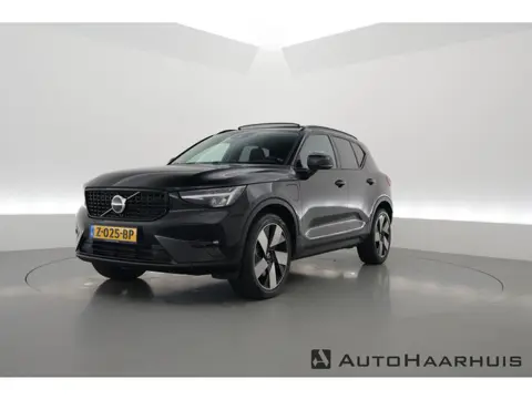 Volvo XC40 1.5 T4 Plug-in hybrid Plus Dark | Pano | Elek. Trekhaak | Leder | 20'' | Camera | Stoel- 