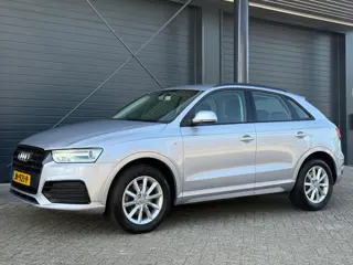 Audi Q3 1.4 TFSI CoD, S-line, PDC, Elektrisch klep, Trekhaak, Zeer netjes