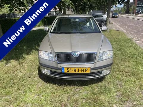 Škoda Octavia 1.6 Elegance 1.6 75kw climaat zie foto’s