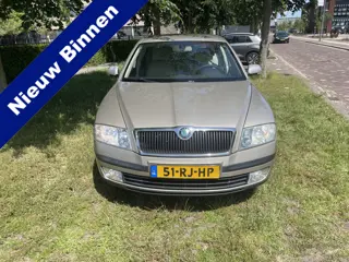 Škoda Octavia 1.6 Elegance 1.6 75kw climaat zie foto’s