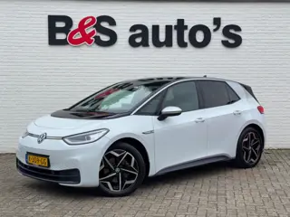 Volkswagen ID.3 First Plus 58 kWh Adaptive cruise Climate Stuur-/stoelverwarming Navi Apple / Androi