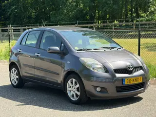Toyota Yaris 1.3 VVTi Aspiration /Airco/6-bak/