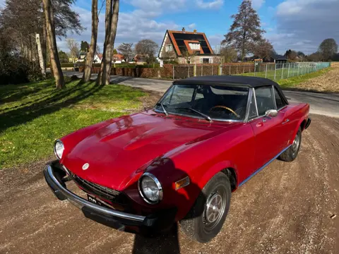 Fiat 124 1800 Sport Spider