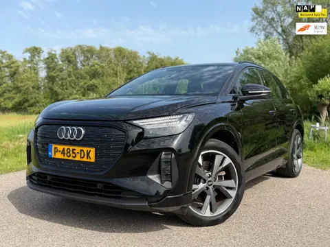 Audi Q4 e-tron 35 Advanced edition 55 kWh / Clima / Navi / ACC / Camera / Stoelverwarming / NL Auto 