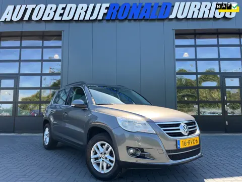 Volkswagen Tiguan 1.4 TSI Comfort&Design NL.Auto/Navigatie/Cruise-control/Bleutooth/Nieuwe APK/2De E