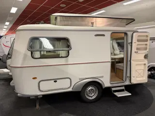 Eriba Touring 410 APARTE BEDDEN ZITJE