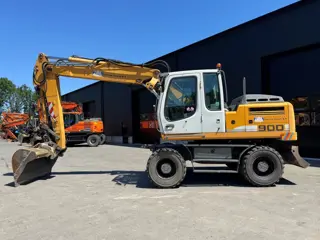 Liebherr A900 2009 FIRST OWNER ! (bj 2009)