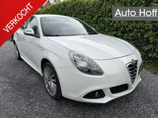 Alfa Romeo Giulietta 1.4 T Distinctive | Autom. Airco | Cruise Control | 18" LMV | Half Leer | Trekh