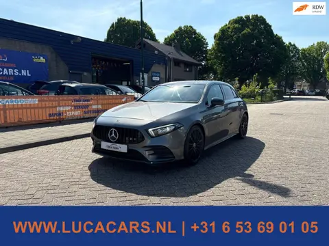 Mercedes-Benz A-klasse 200 AMG Premium Plus Sfeerverlichting automaat