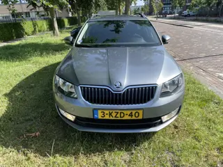 Škoda Octavia Combi 1.4 TSI Greentech Ambition Businessline Mooie en goedonderhouden rijklaar zie fo
