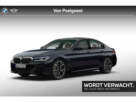 BMW 5-serie 530e Business Edition Plus | M-Sport | Schuif-/kanteldak | Comfort Access | Stuurwielver