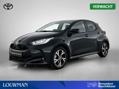 Toyota Yaris 1.5 Hybrid 115 Dynamic | BTW Voertuig | Stoelverwarming | Dealeronderhouden |