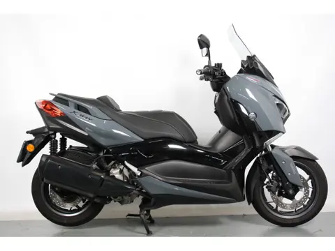 Yamaha XMAX 300 Tech MAX Yamaha XMAX 300 Tech MAX 2022