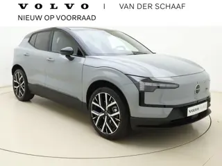 Volvo EX30 Extended Range Plus Europa / Pine Interieur / Zwart dak / 20'' / Getint glas / Elektr. St