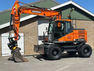 Doosan DX140W-5 (bj 2020)