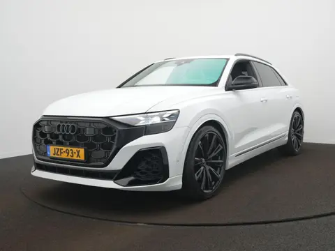 Audi Q8 55 TFSI e quattro Pro Line S S-Line | Panodak | Elek. Trekhaak | Nachtzicht | 23 Inch | B&O 