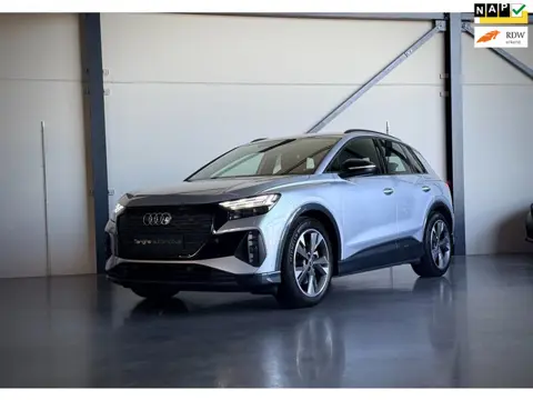 Audi Q4 e-tron 40 77kWh, Trekhaak, Matrix, Sportstoelen, SOH 93, afgeplat stuurwiel, dealer onderhou