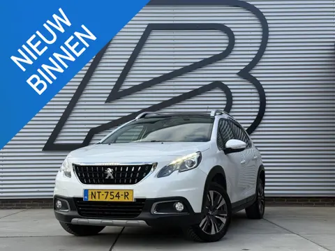 Peugeot 2008 1.2 PureTech Allure 2e Eigenaar|Navi|Pano|Trekhaak|Clima|Cruise|PDC|N.A.P|APK tot 07-20