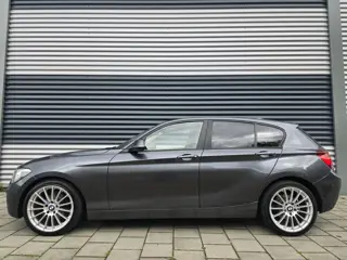 BMW 1-serie 116i Business+ Automaat ,Climatronic, leder zeer mooi