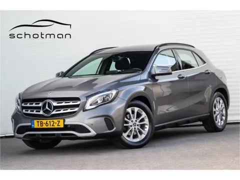 Mercedes-Benz GLA 180 Business Solution Camera, Navi, PDC 2018