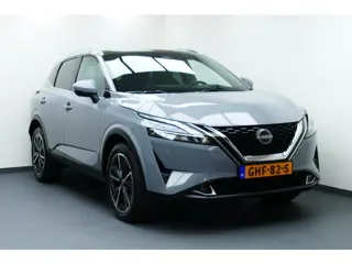 Nissan QASHQAI 1.3 MHEV Xtronic Tekna Plus. Panodak, Leer, Stoel&StuurVerw, 19"LMV, Haak 1800kg