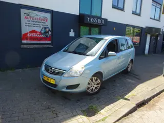 Opel Zafira 1.6 Edition MET JAAR APK