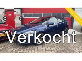 Volvo V40 2.0 D2 Ocean Race Business TREKHAAK / XENON / PANORAMADAK / STOELVERW / D-RIEM VV / NAVI /