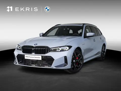 BMW 3 Serie Touring 330e | M Sportpakket Pro | Innovation Pack | 19 inch | Stuurwielrand verwarmd | 