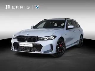 BMW 3 Serie Touring 330e | M Sportpakket Pro | Innovation Pack | 19 inch | Stuurwielrand verwarmd | 
