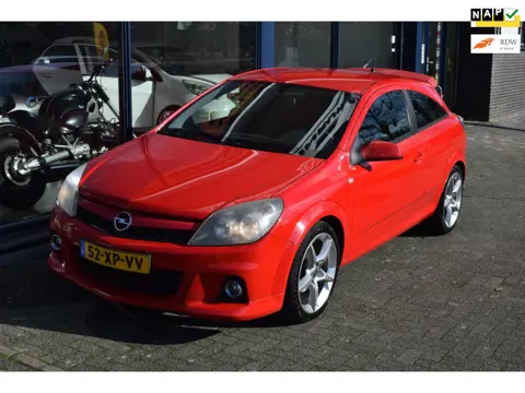 Opel Astra GTC 1.6 Temptation
