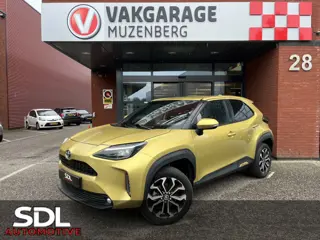 Toyota Yaris Cross 1.5 Hybrid First Edition // ADAPT. CRUISE // LED // KEYLESS // CAMERA // NAVI+CAR