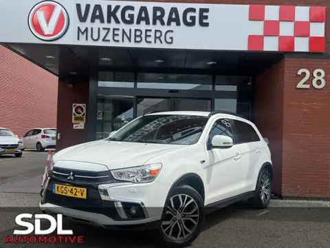 Mitsubishi ASX 1.6 Cleartec Instyle // NAVI // CAMERA // CRUISE // STOELVERWARMING // TREKHAAK // LI