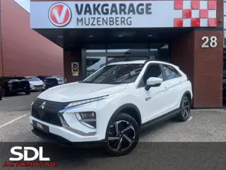 Mitsubishi Eclipse Cross 2.4 PHEV Intense // LED // CAMERA // KEYLESS // CARPLAY // CLIMA // STOELVE