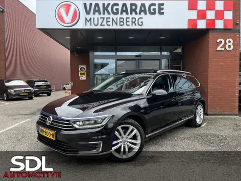 Volkswagen Passat Variant 1.4 TSI GTE // VIRTUAL COCKPIT // HALF LEDER-ALCANTARA // ADAPT. CRUISE //