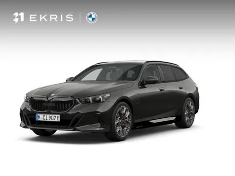 BMW 5 serie Touring 550e xDrive M Sportpakket Pro | Innovation Pack | Comfort Pack | Travel Pack | P