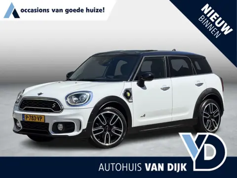Mini Countryman 1.5 Cooper S E ALL4 Chili | Pano-Dak/Leder/Carplay/Sfeer/Harman-Kardon/Head-Up/19-in