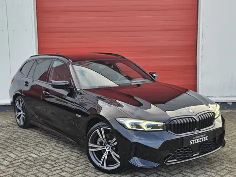 BMW 3 Serie Touring 330e M-Sport | ACC | Carplay | Camera