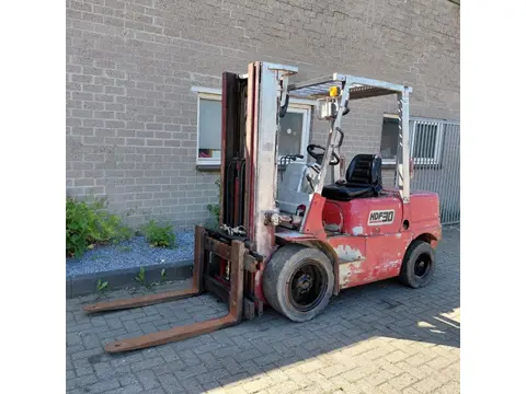 HALLA Hdf-30 Diesel Heftruck Triplo 4,5 m