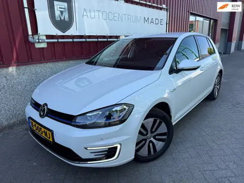 Volkswagen E-Golf E-DITION // Automaat // Clima // PDC // Navi // LED //