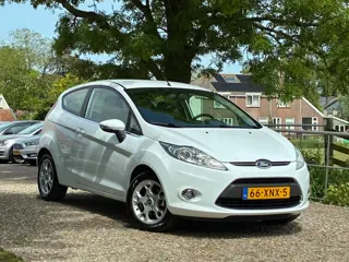 Ford Fiesta 1.25 Champion | Met Airco nu € 3.975,-!!!