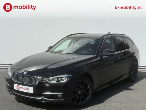 BMW 3 Serie Touring 318i High Executive Luxury Line Apple CarPlay | Led Koplampen | Leer | Stoelverw