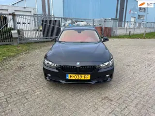 BMW 3-serie 316i High Executive