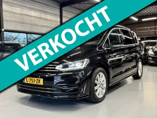 Volkswagen Touran 1.4 TSI R-LINE DSG Business 7P