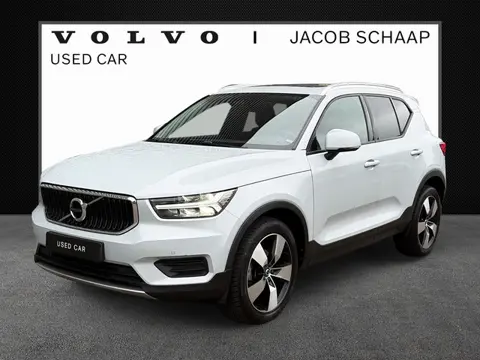 Volvo XC40 T3 Momentum Pro / Panoramdak / Lederen bekleding / 19" /
