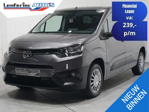 Toyota PROACE CITY 1.5 D-4D 130 pk Automaat L2 Airco ECC, Apple Carplay, Cruise control, PDC V+A, 2-